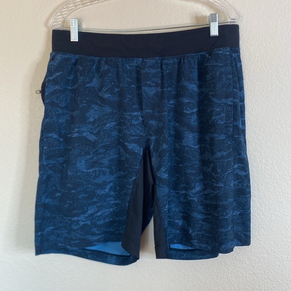 Lululemon pace breaker shorts linerless men’s XL EUC blue - Picture 1 of 7